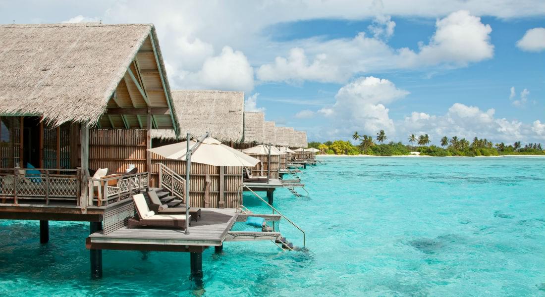 The Maldives: Clear Blue Waters, Relaxing Beaches and Luxurious Resorts