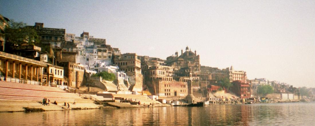 Visit the Holy City of Varanasi With Miles