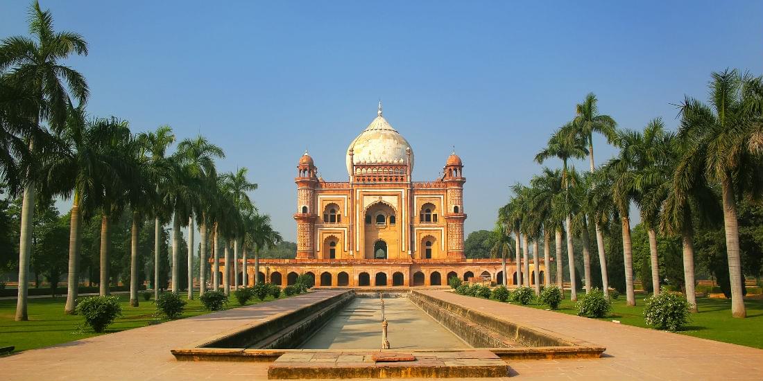 Delve Into Delhi and Get There With Miles